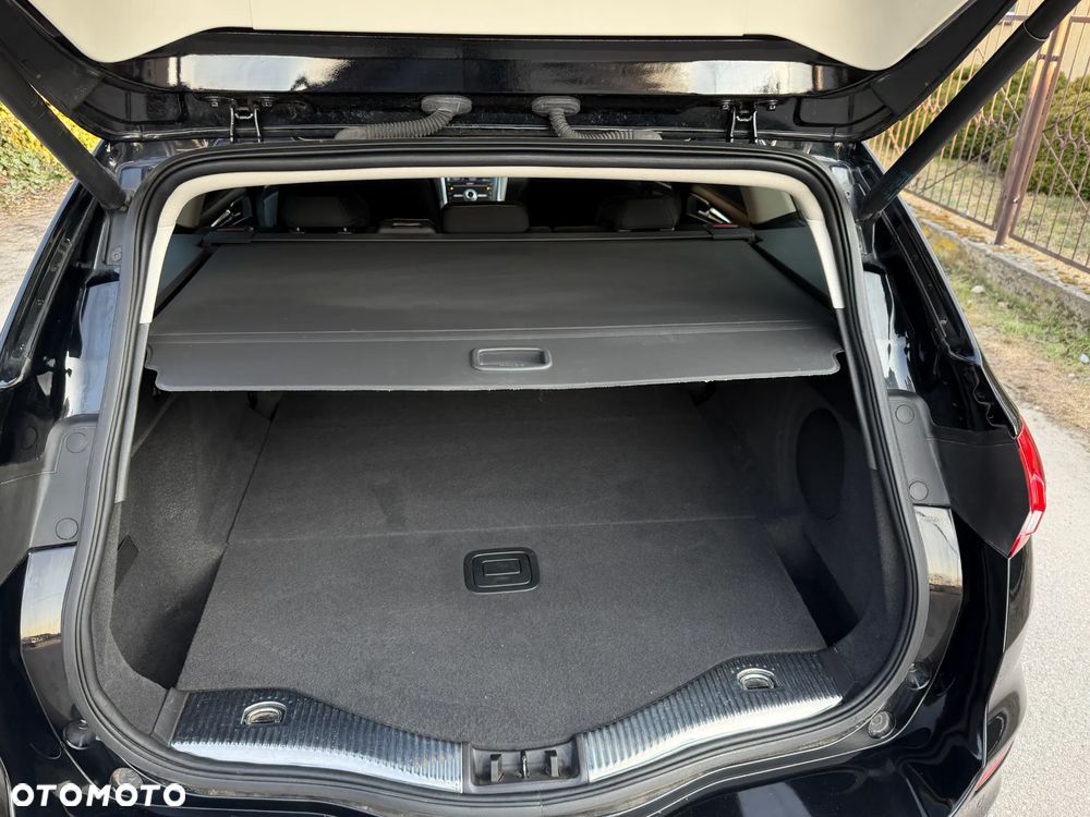 Ford Mondeo SW 2.0 EcoBlue Titanium - 35