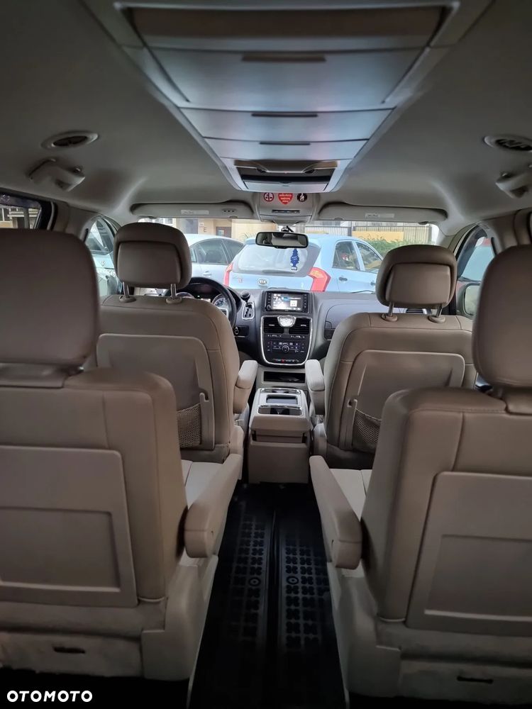 Chrysler Town & Country 3.6 Touring - 6