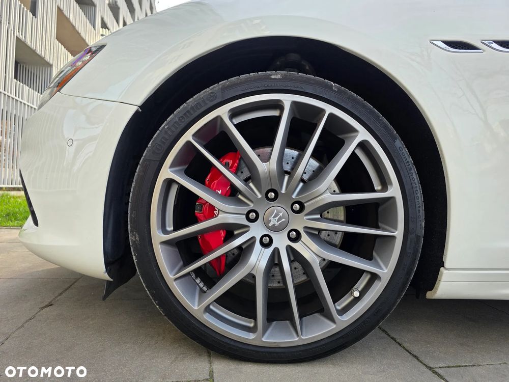 Maserati Ghibli S GranSport - 39