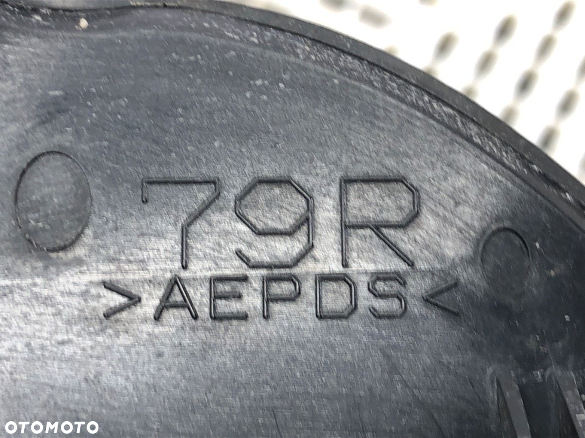 LISTWA ZGARNIAJĄCA PRZÓD PRAWA - 135.00 PLN - TOYOTA C-HR (_X1_) 2016 - 2022 1.8 Hybrid (ZYX10_, - 4