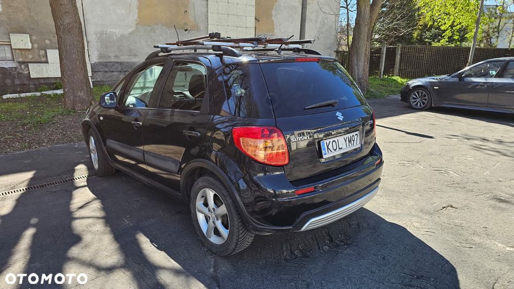 Suzuki SX4 1.6 VVT 4x2 Comfort - 2