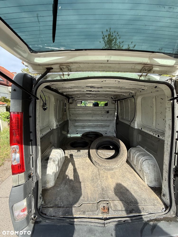 Renault Trafic - 19