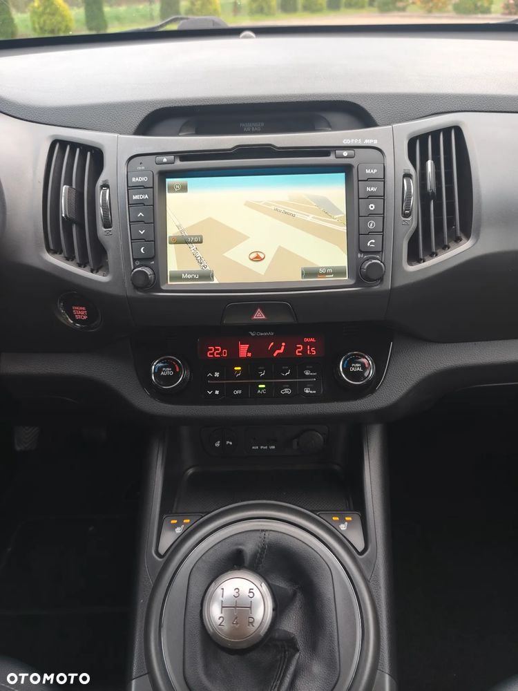 Kia Sportage 2.0 XL 2WD - 27