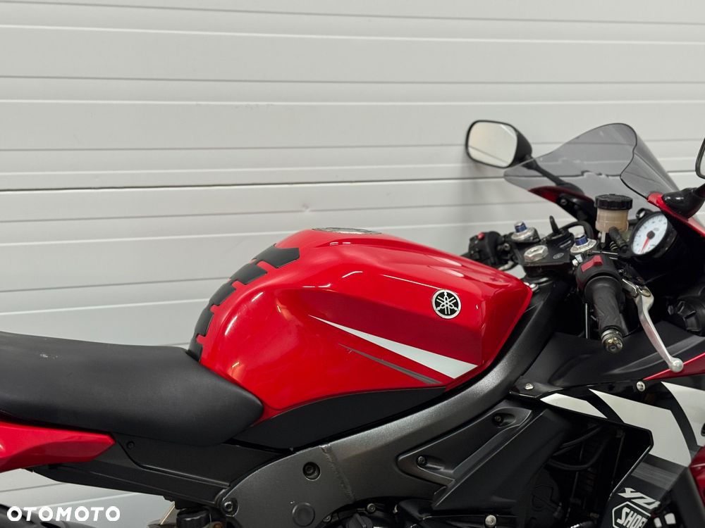 Yamaha R6 - 7