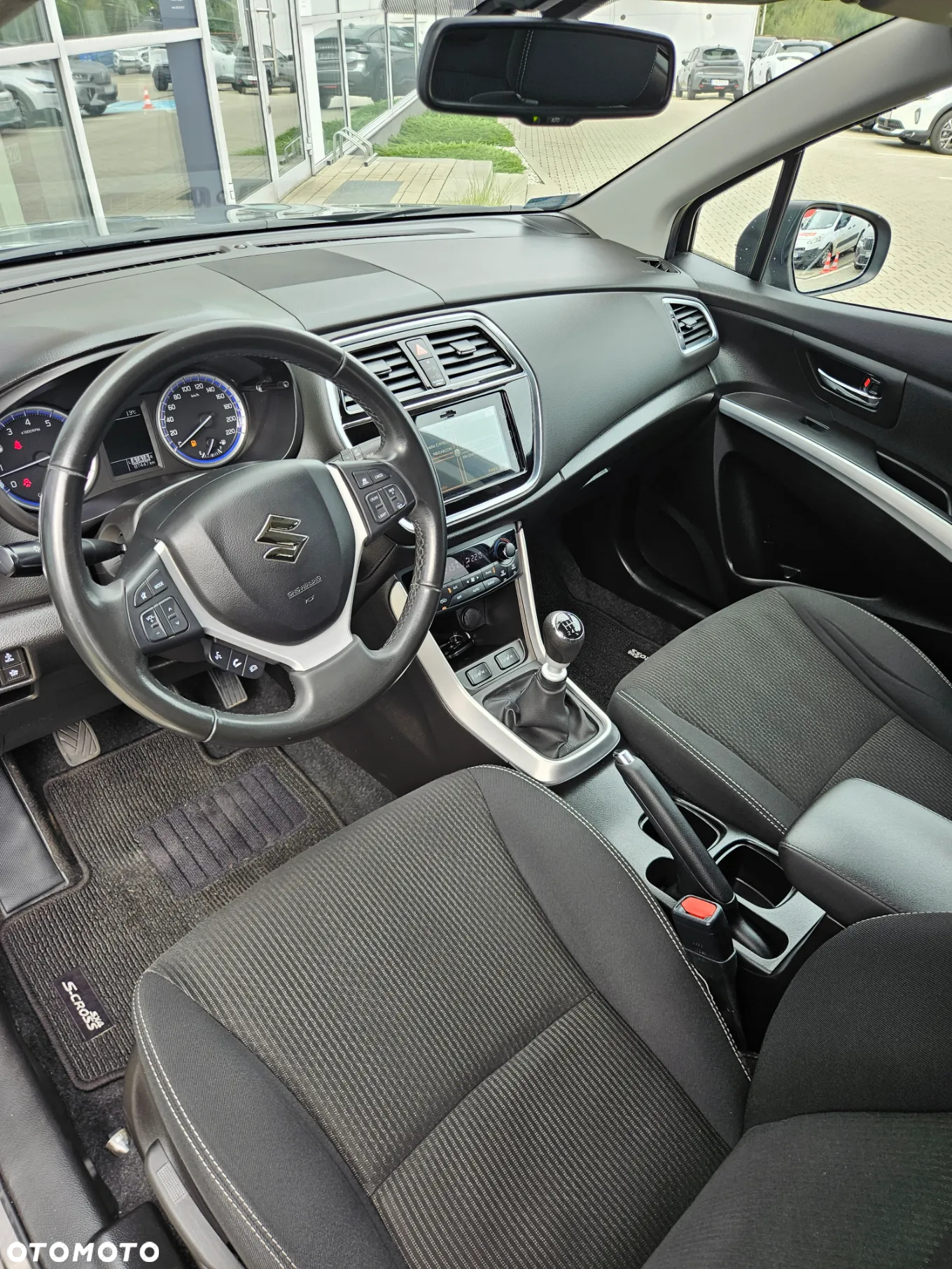 Suzuki SX4 S-Cross 1.4 T Premium - 17
