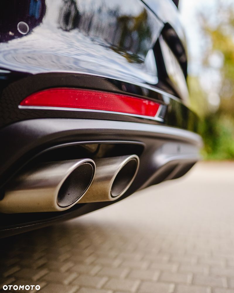 Porsche Panamera - 33