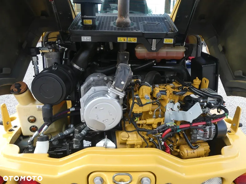 Caterpillar CAT 906M / 2017R / Centralne smarowanie / - 16