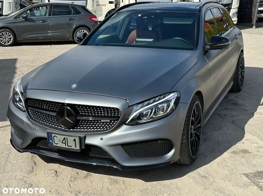 Mercedes-Benz Klasa C AMG 43 4-Matic - 14