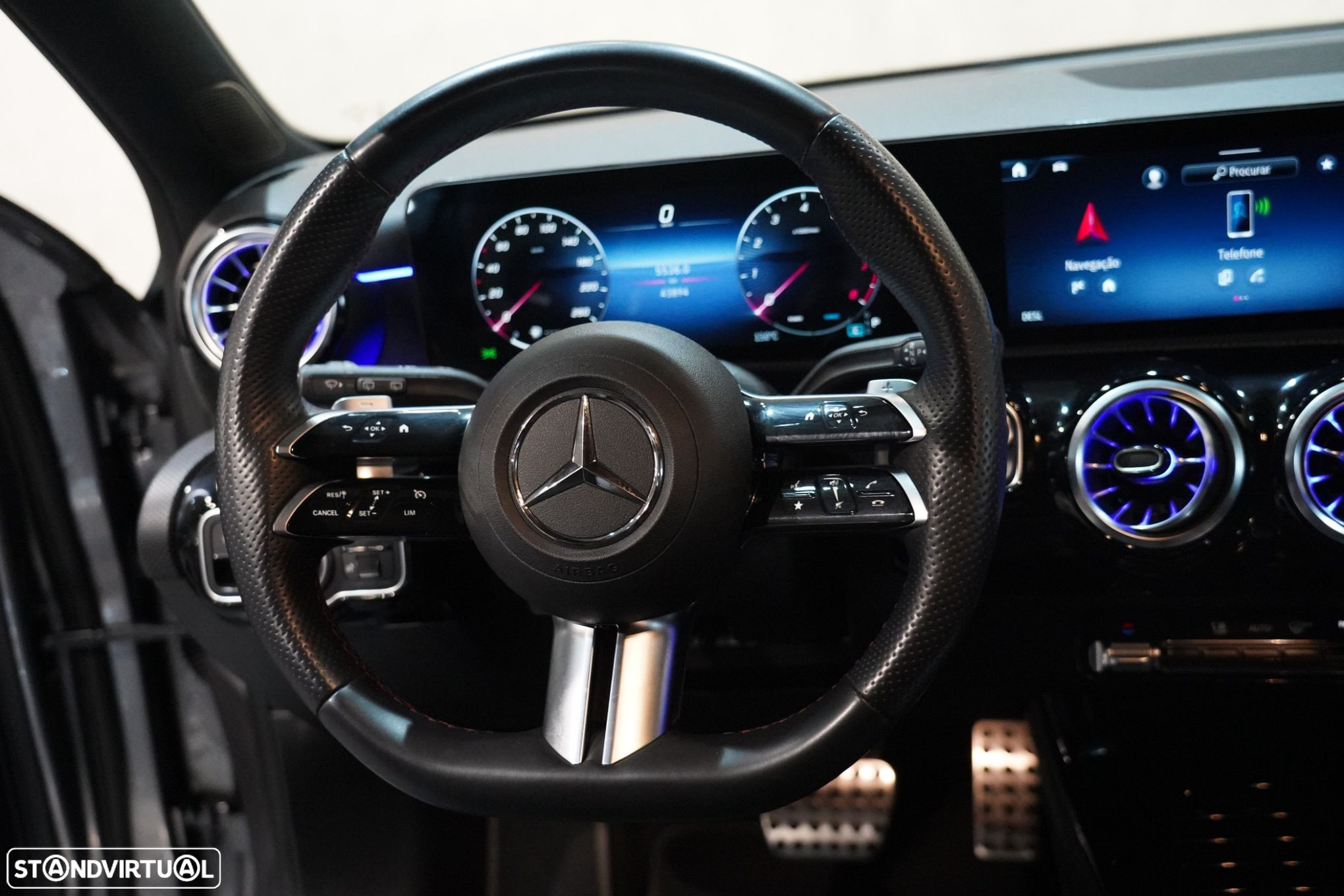 Mercedes-Benz A 200 AMG Line Aut. - 24