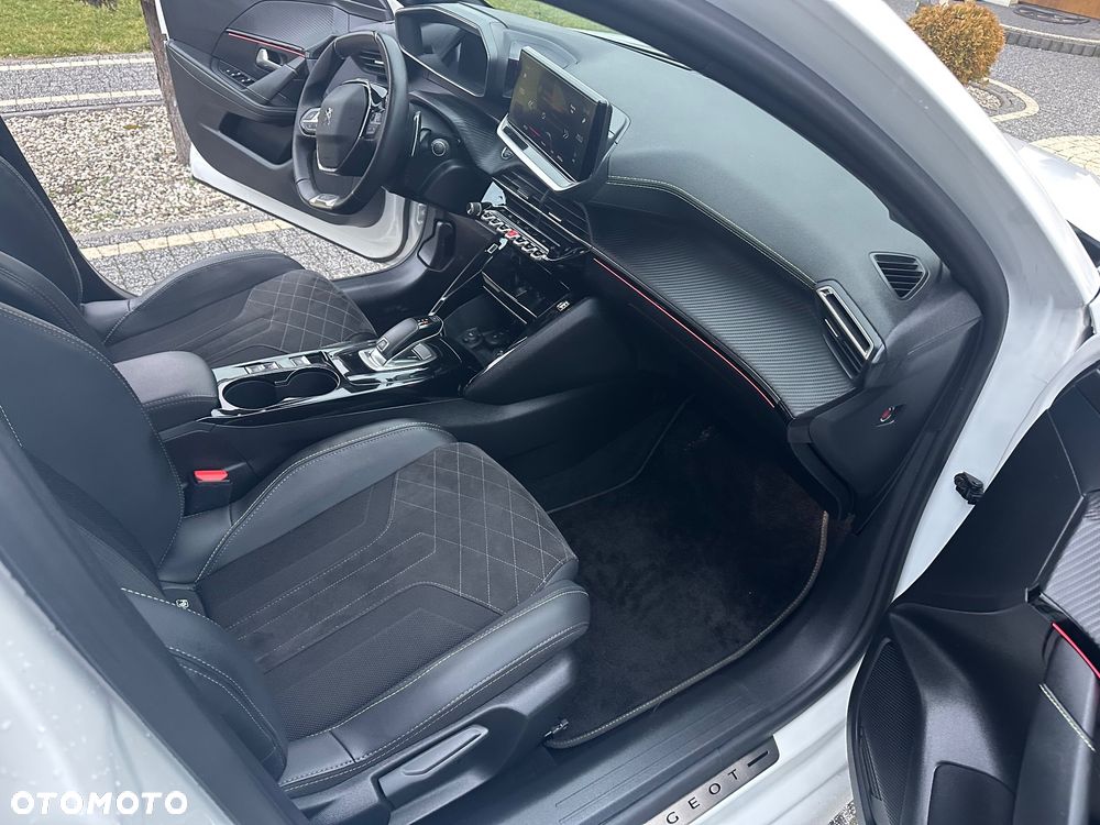 Peugeot 208 PureTech 130 EAT8 GT Pack - 22