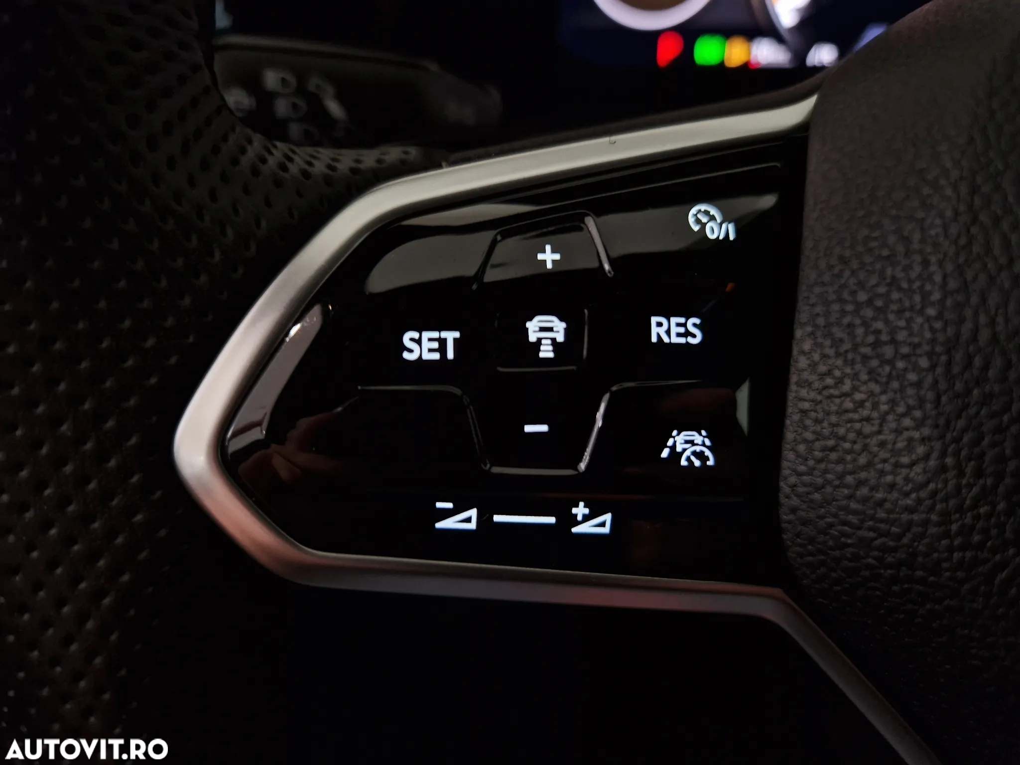 Volkswagen Golf 2.0 TSI DSG GTI - 18