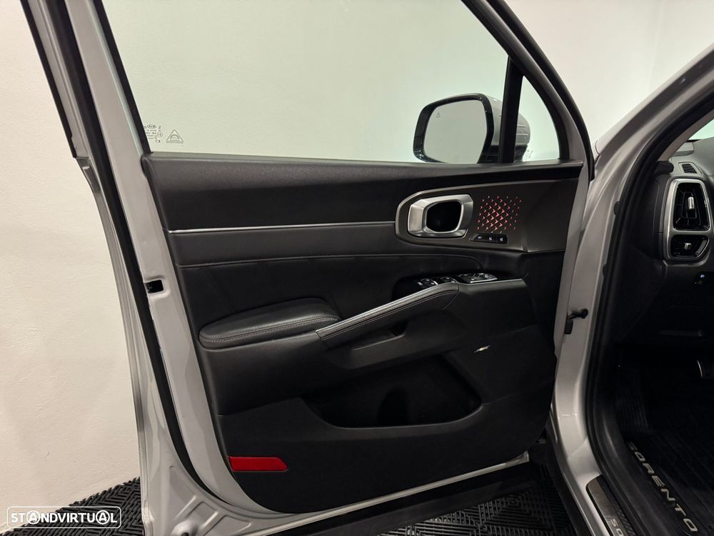 Kia Sorento 1.6 T-GDI HEV Concept - 53