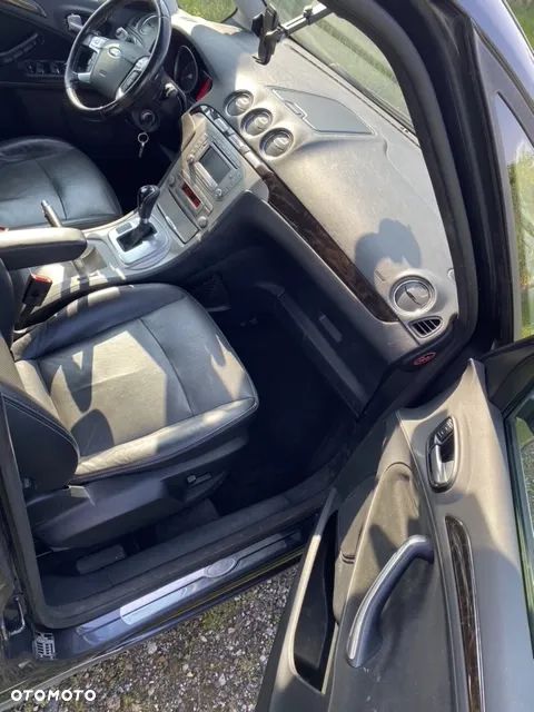 Ford Galaxy - 7