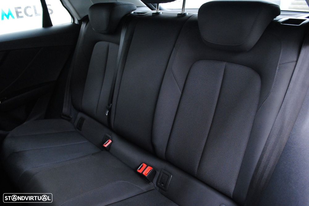 Audi Q2 30 TFSI - 28