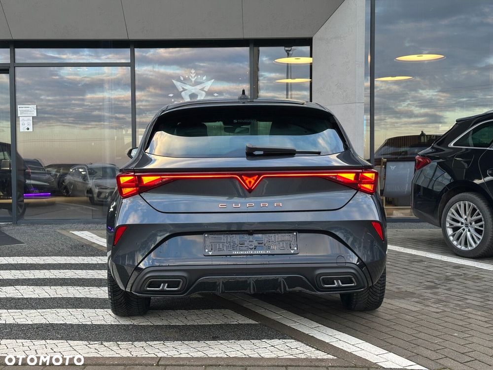 Cupra Leon 1.5 eTSI DSG - 11