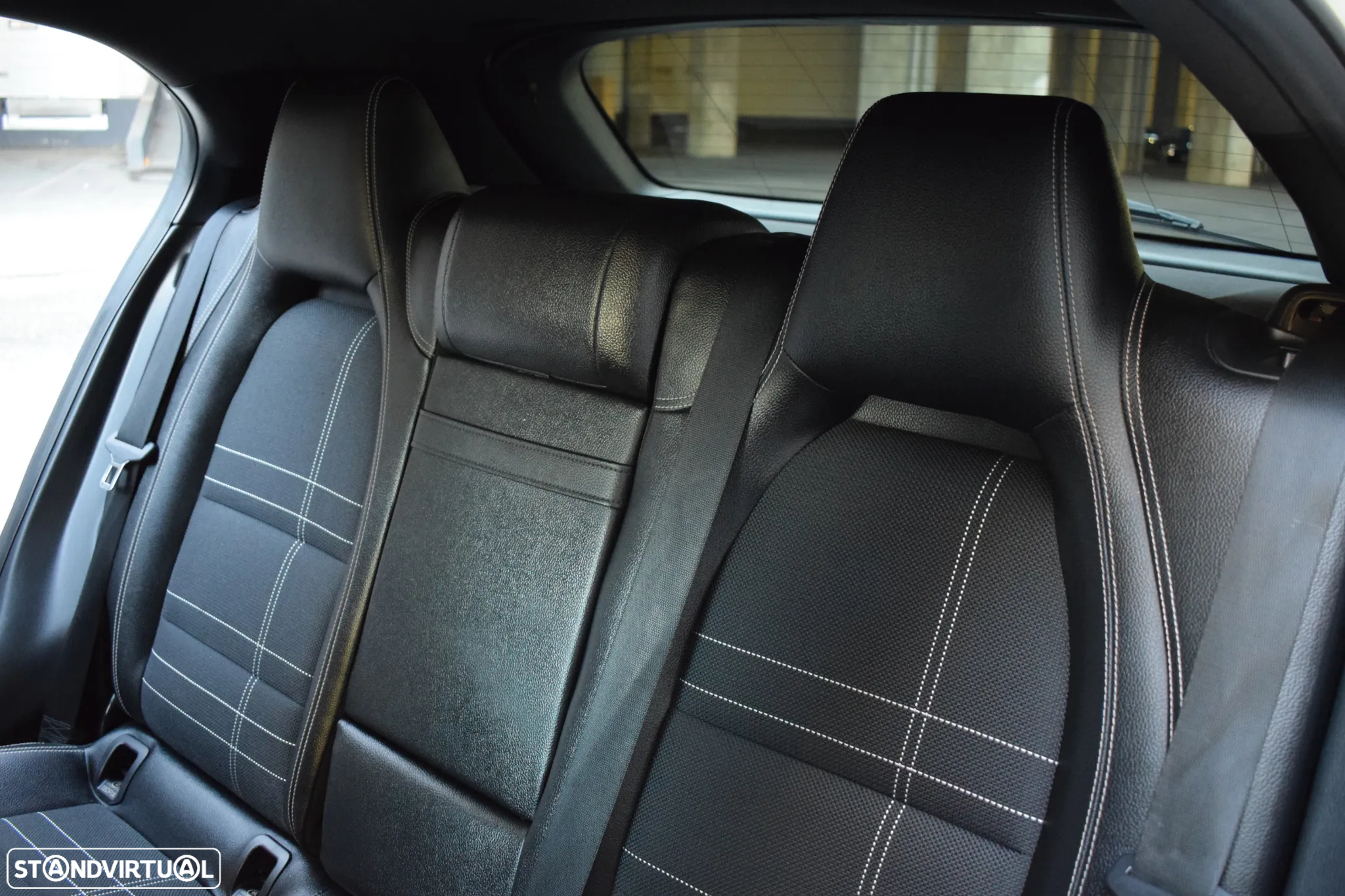 Mercedes-Benz GLA 180 CDi Urban - 41