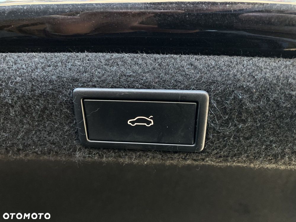 Skoda Superb 2.0 TDI SCR L&K DSG - 25