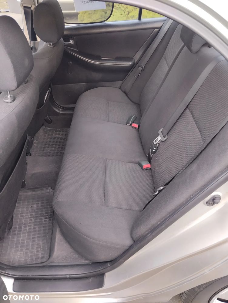 Toyota Corolla 1.4 VVT-i Luna - 3