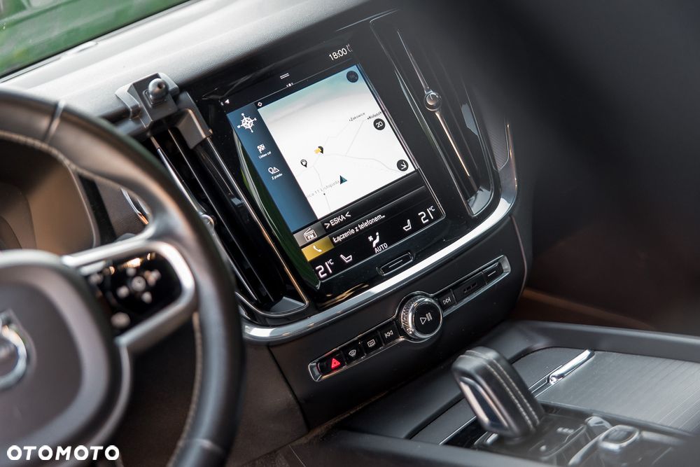 Volvo V60 B4 B Geartronic Momentum Pro - 18