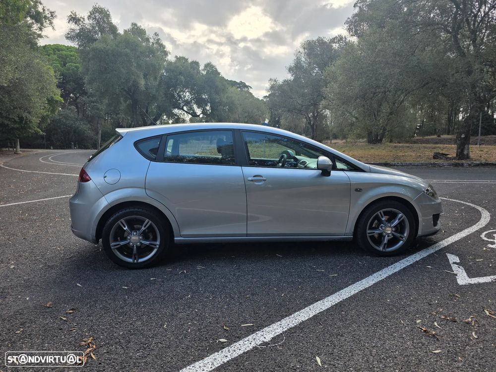 SEAT Leon 1.6 TDI DPF Sport - 4