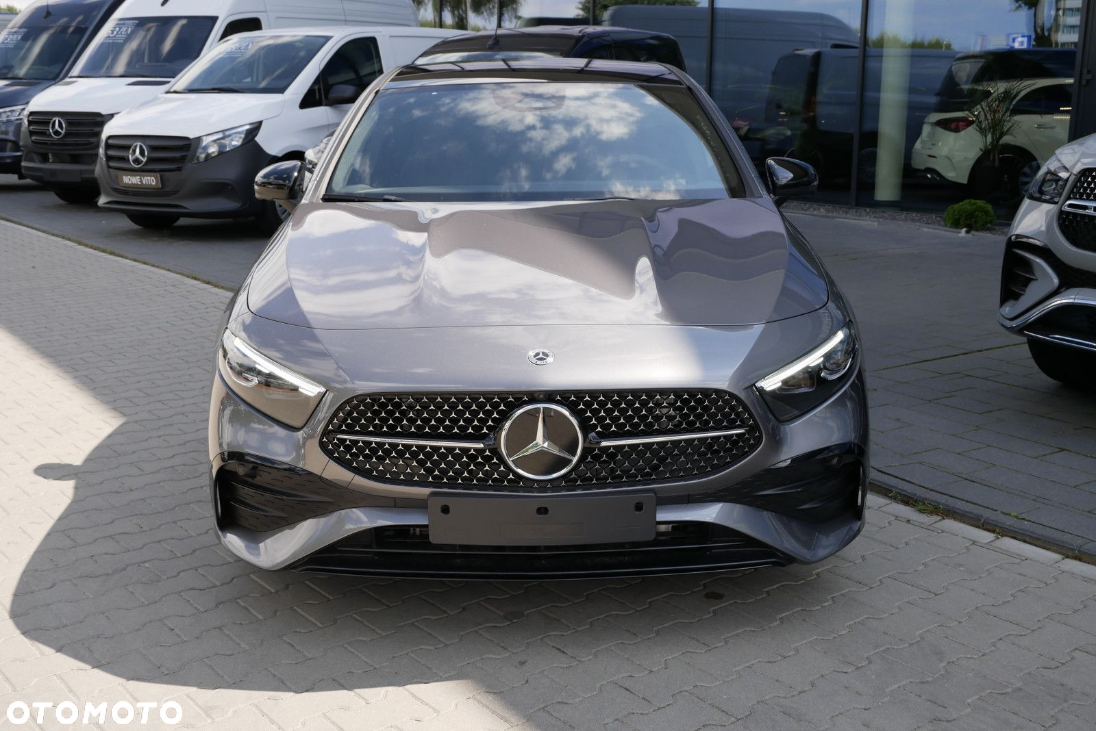 Mercedes-Benz Klasa A 200 d AMG Line 8G-DCT - 2