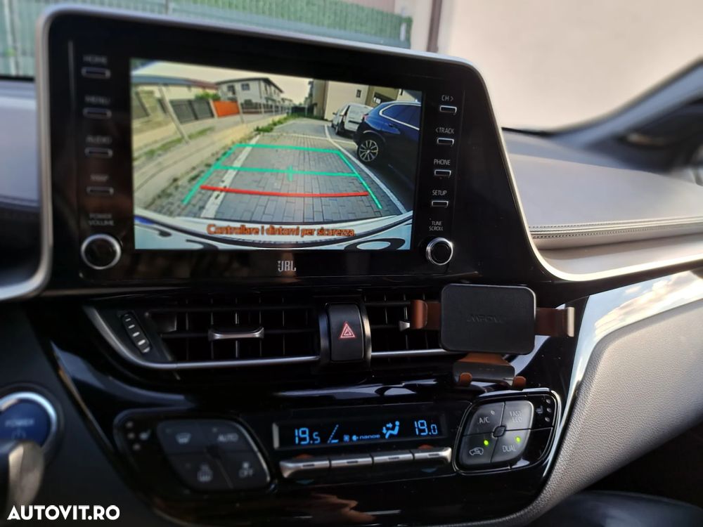 Toyota C-HR 2.0 HSD 184 CP 4x2 CVT Classy Bi-Tone - 21