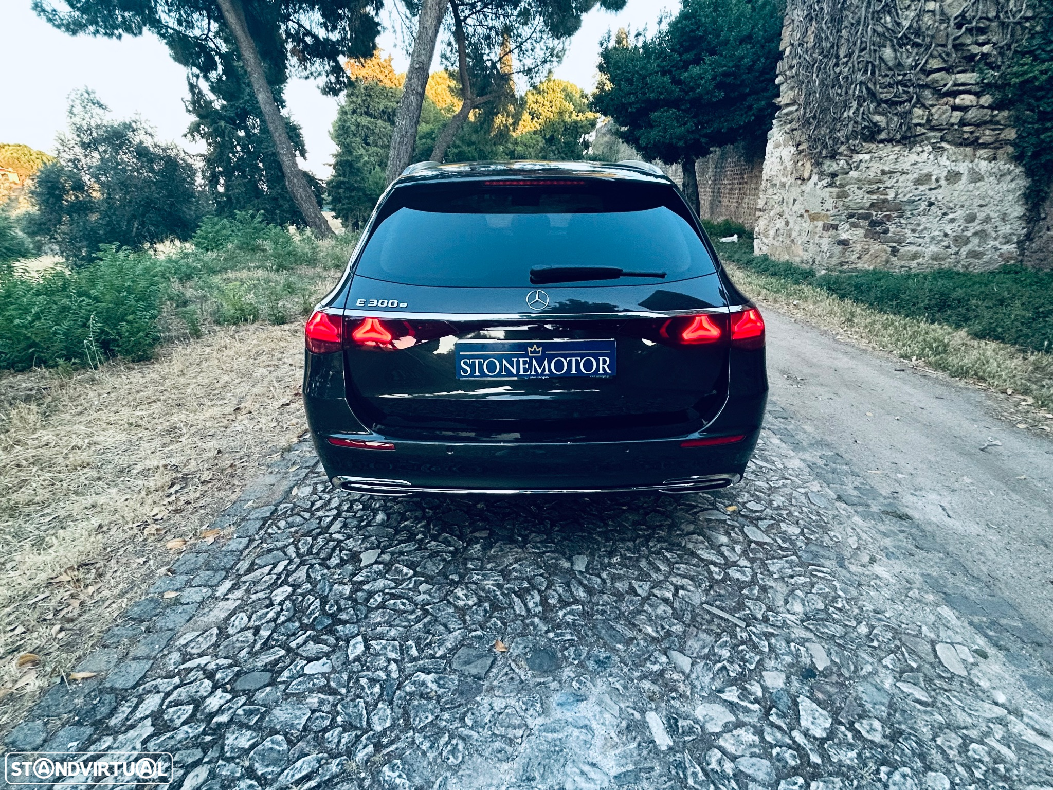 Mercedes-Benz E 300 e Avantgarde - 6