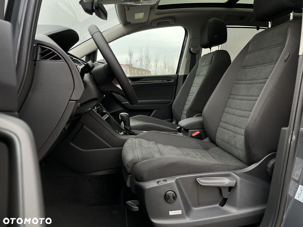 Volkswagen Touran - 16