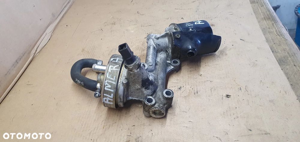 Podstawa filtra oleju chłodniczka Nissan Almera 1.5 16V 2130789J60 - 3