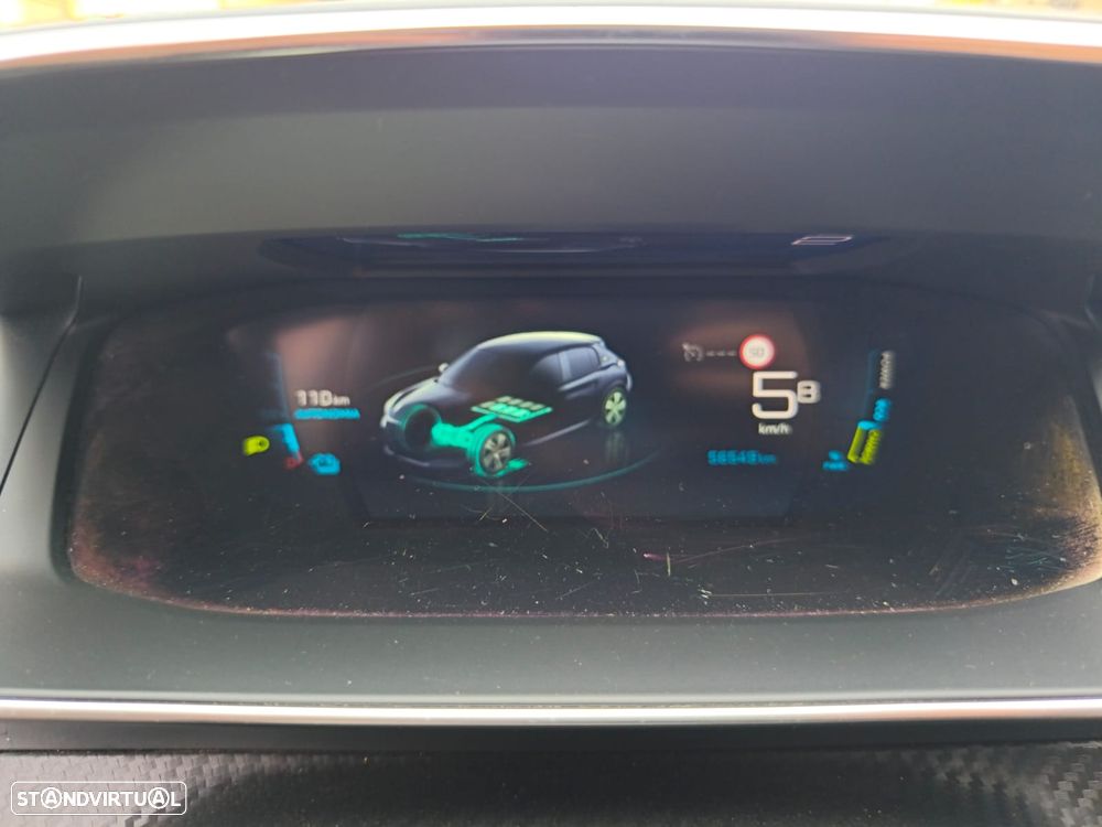 Peugeot e-208 Allure - 10