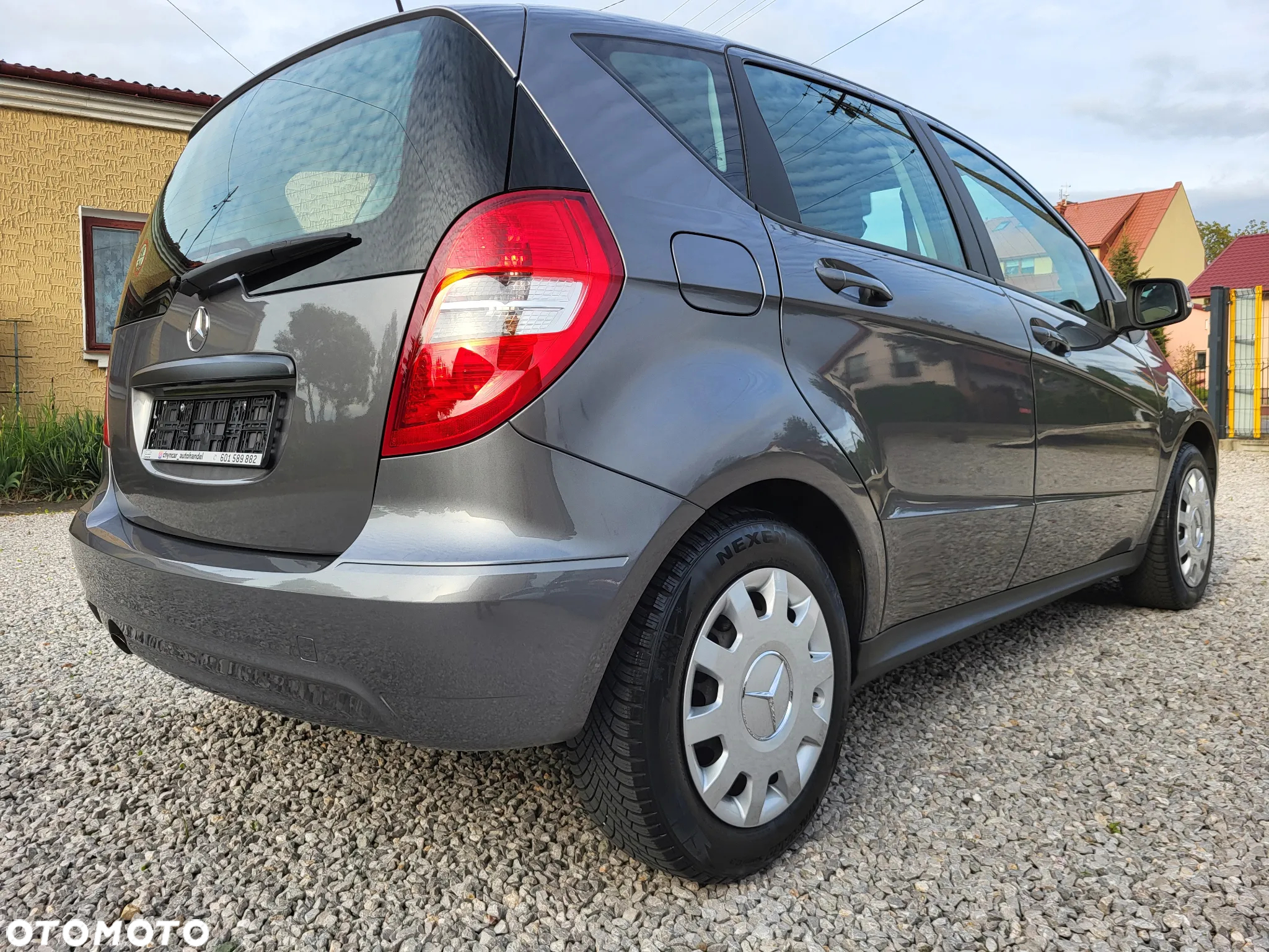 Mercedes-Benz Klasa A 160 Classic BlueEff EU5 - 12