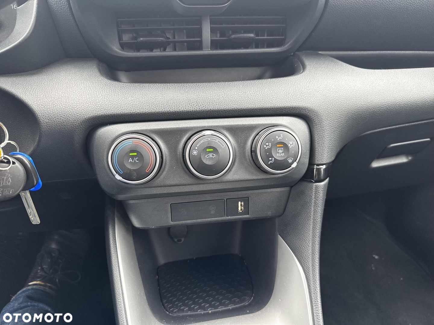 Toyota Yaris 1.0 Comfort - 14