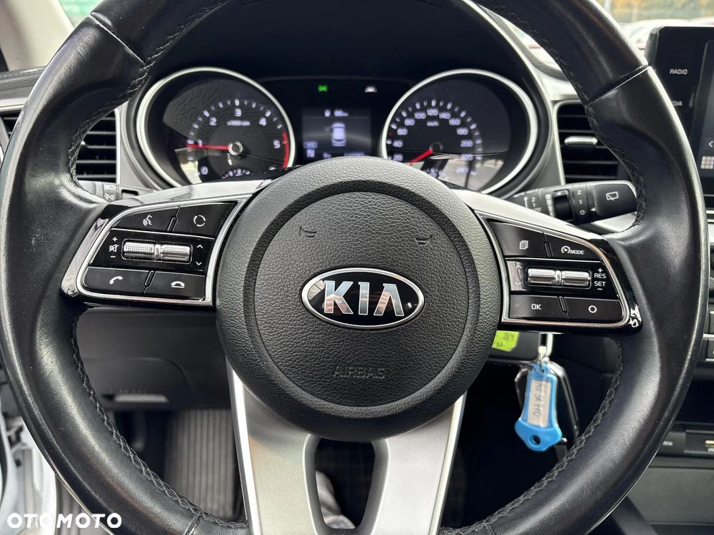 Kia Ceed - 21