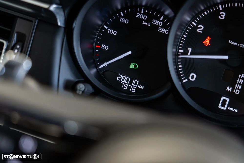 Porsche Macan Standard - 19