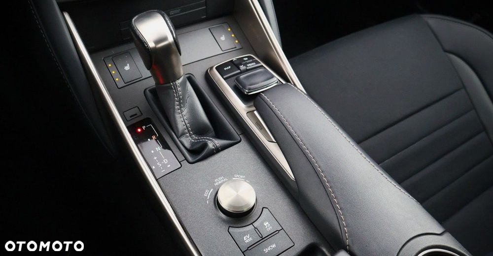 Lexus IS - 34