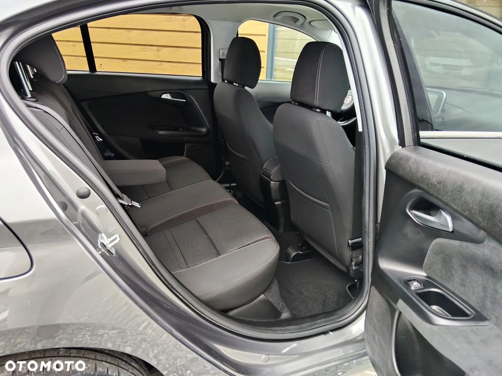 Fiat Tipo 1.4 T-Jet Lounge - 26