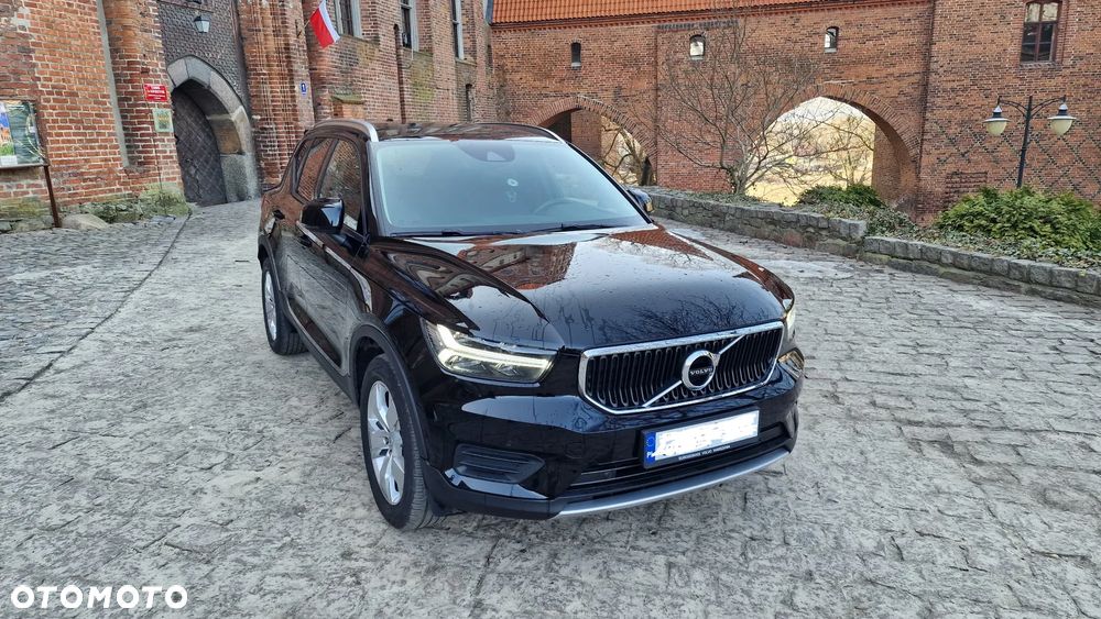 Volvo XC 40 T4 Momentum - 1