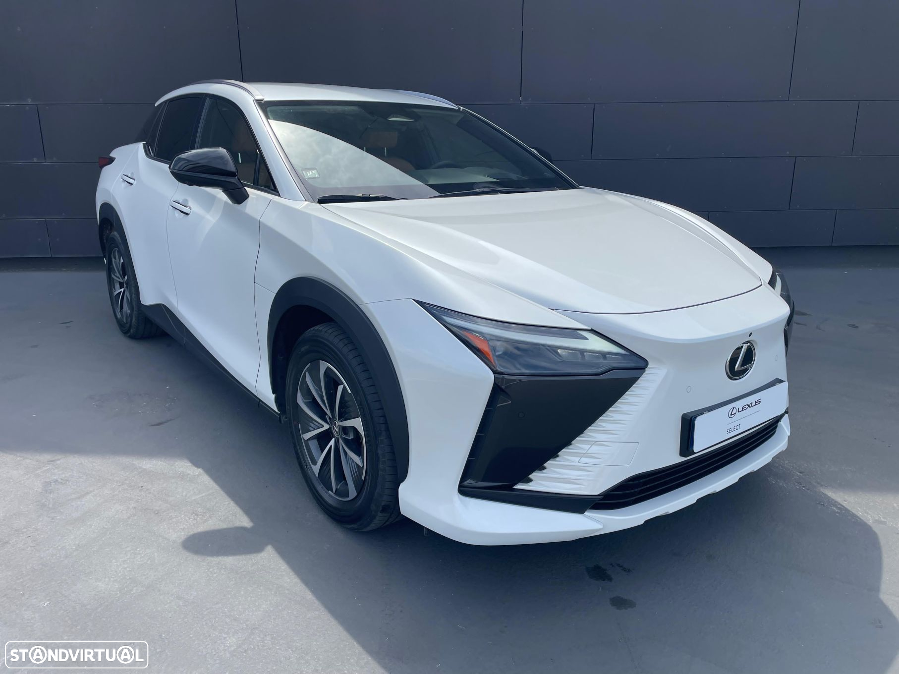 Lexus RZ 450e Executive Plus - 20