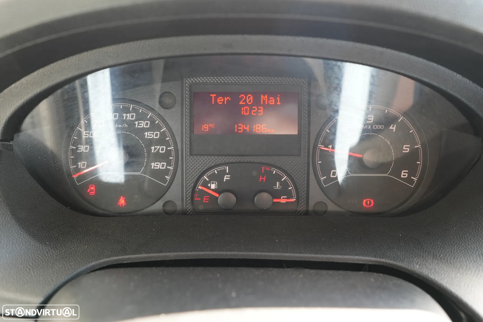 Peugeot Boxer L4H2 Maxi Longa 2.2BlueHDI 165cv - 14