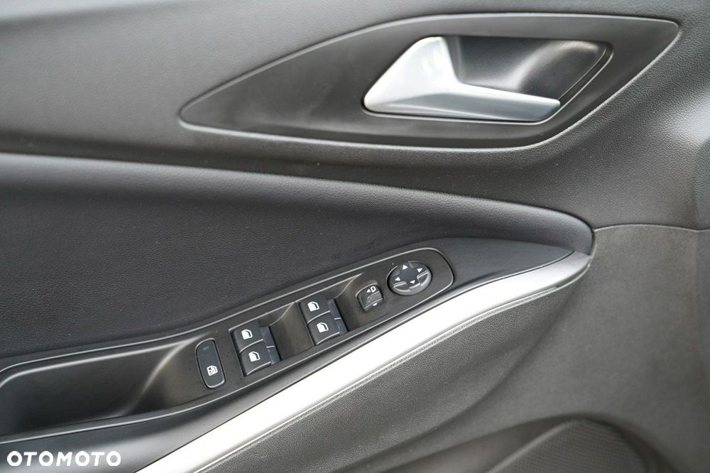 Opel Grandland X - 15