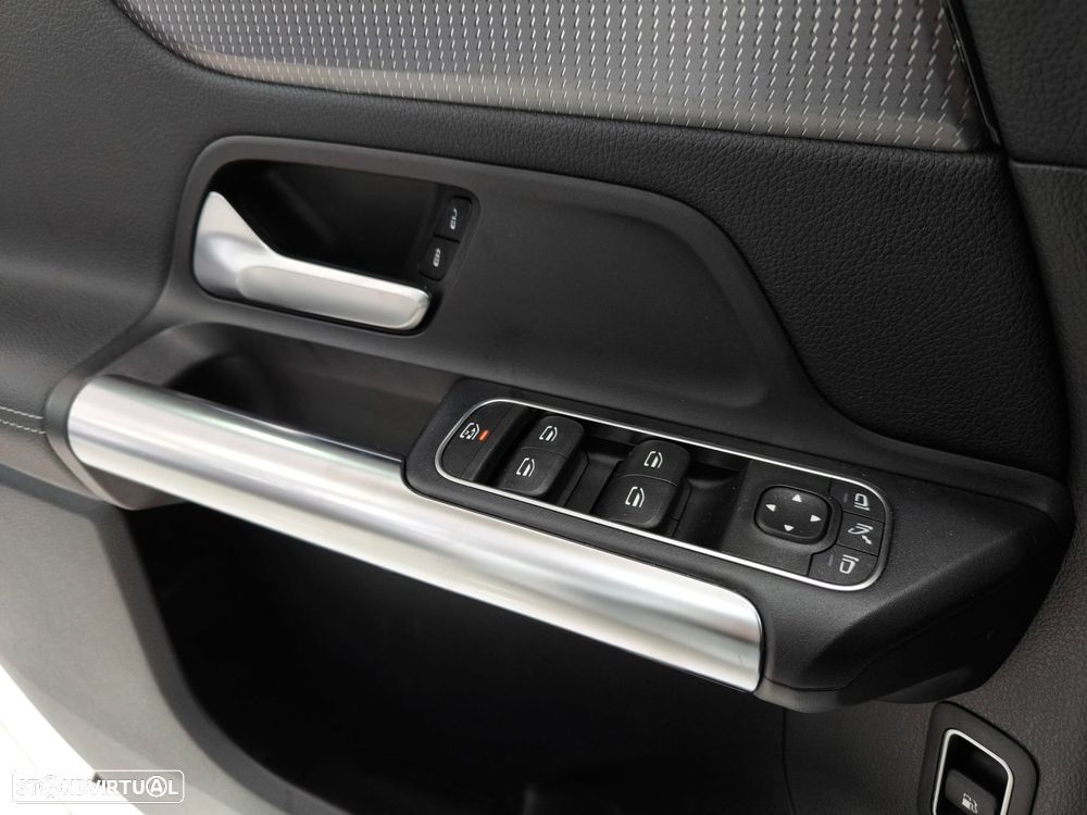 Mercedes-Benz GLA 250 e Progressive - 23