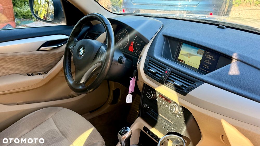 BMW X1 xDrive20d - 23