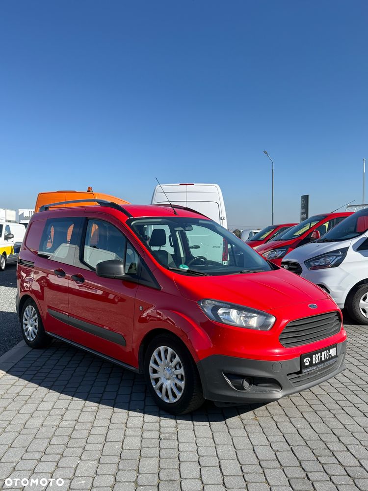 Ford Tourneo Courier - 2