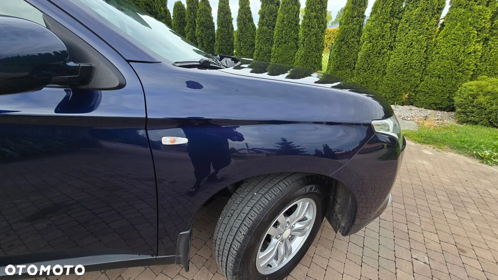 Mitsubishi Outlander - 19
