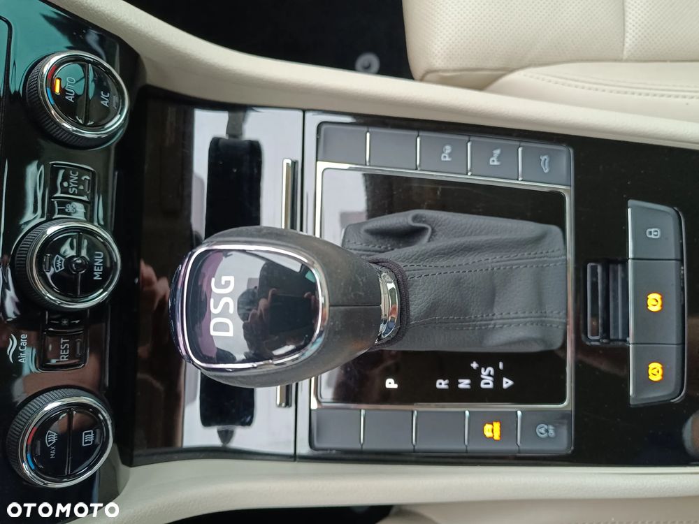 Skoda Superb 1.8 TSI DSG L&K - 20