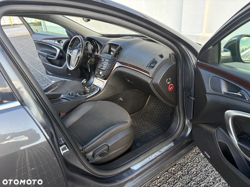 Opel Insignia - 16