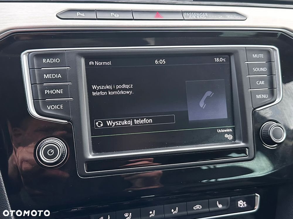 Volkswagen Passat Variant 2.0 TDI SCR 4Motion DSG Highline - 12