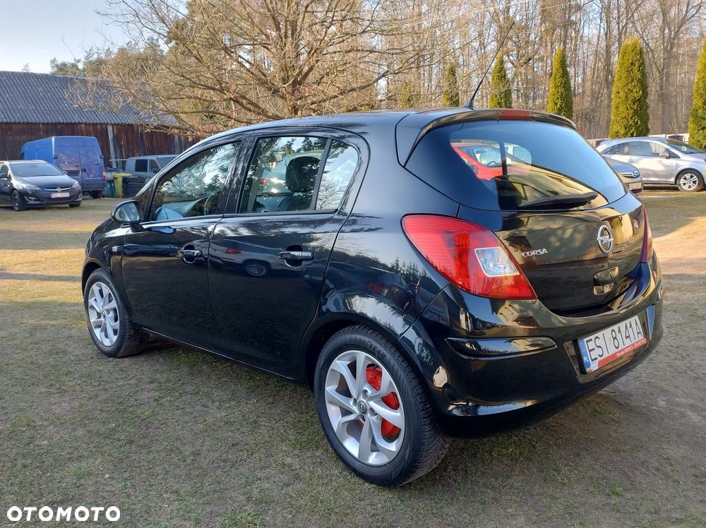 Opel Corsa 1.4 16V Cosmo - 13