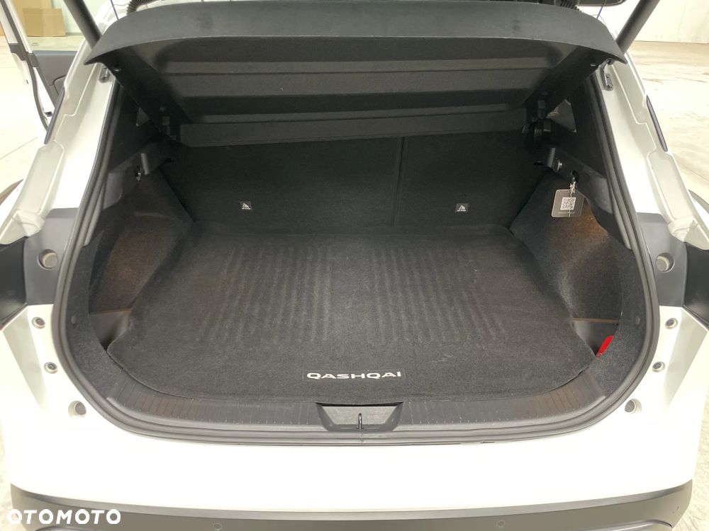 Nissan Qashqai 1.3 DIG-T MHEV N-Connecta Xtronic - 18