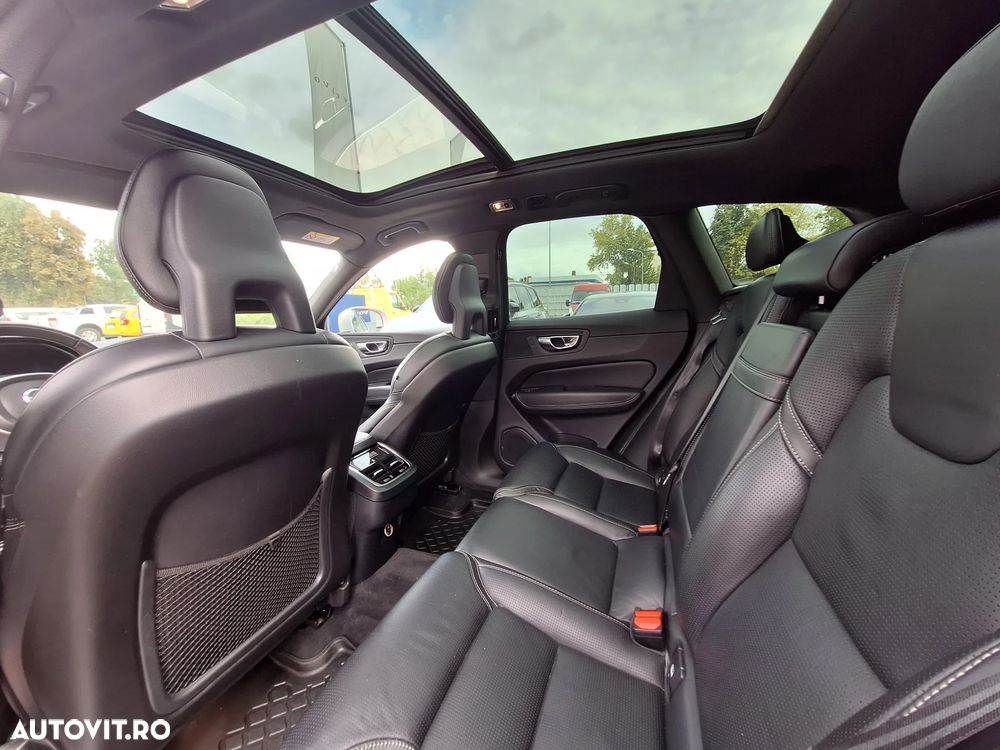 Volvo XC 60 D5 AWD R-Design - 21